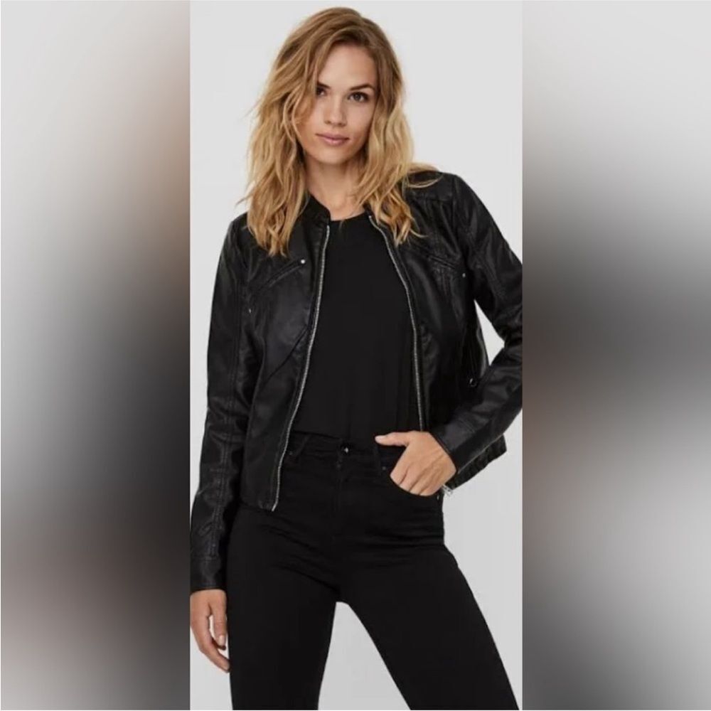 Vero Moda Favodona Faux Leather Moto Jacket Full Zip‎